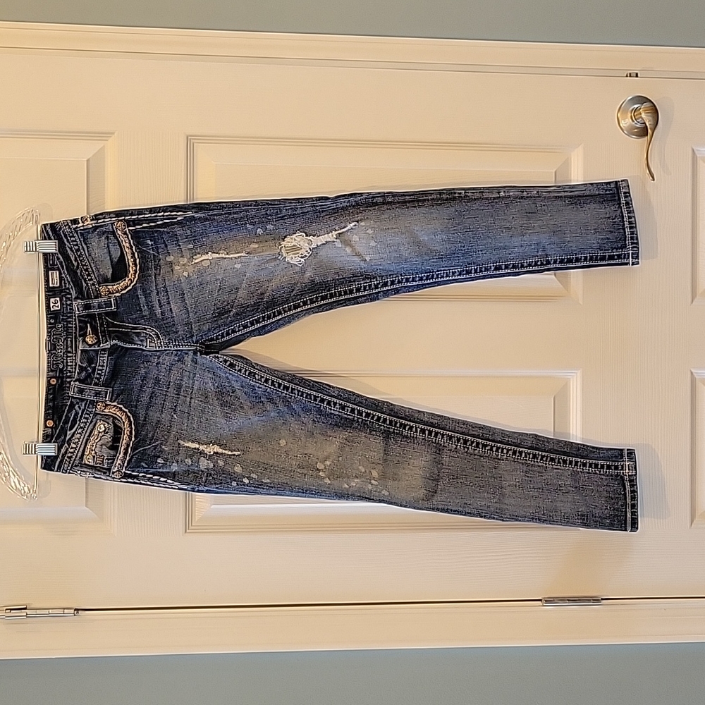 Miss Me Signature Ankle Skinny Jeans Distressed Embellished Rhinestone Stud S 26